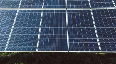 solar_panels_close.jpg solar_panels_close.jpg
