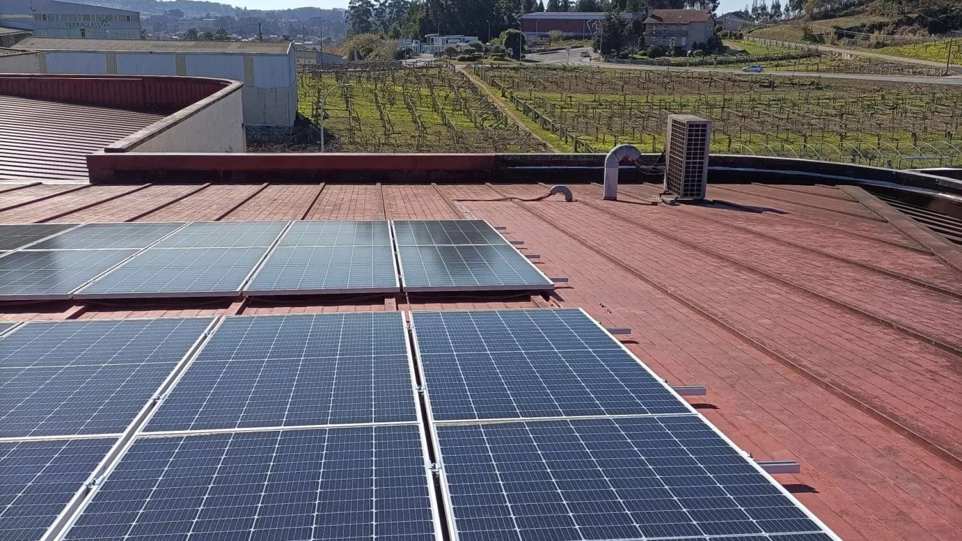 Instalaci%C3%B3n%20fotovoltaica%20Bodega%20Rectoral%20do%20Umia%20%281%29%20%281%29%20%281%29_0.jpeg