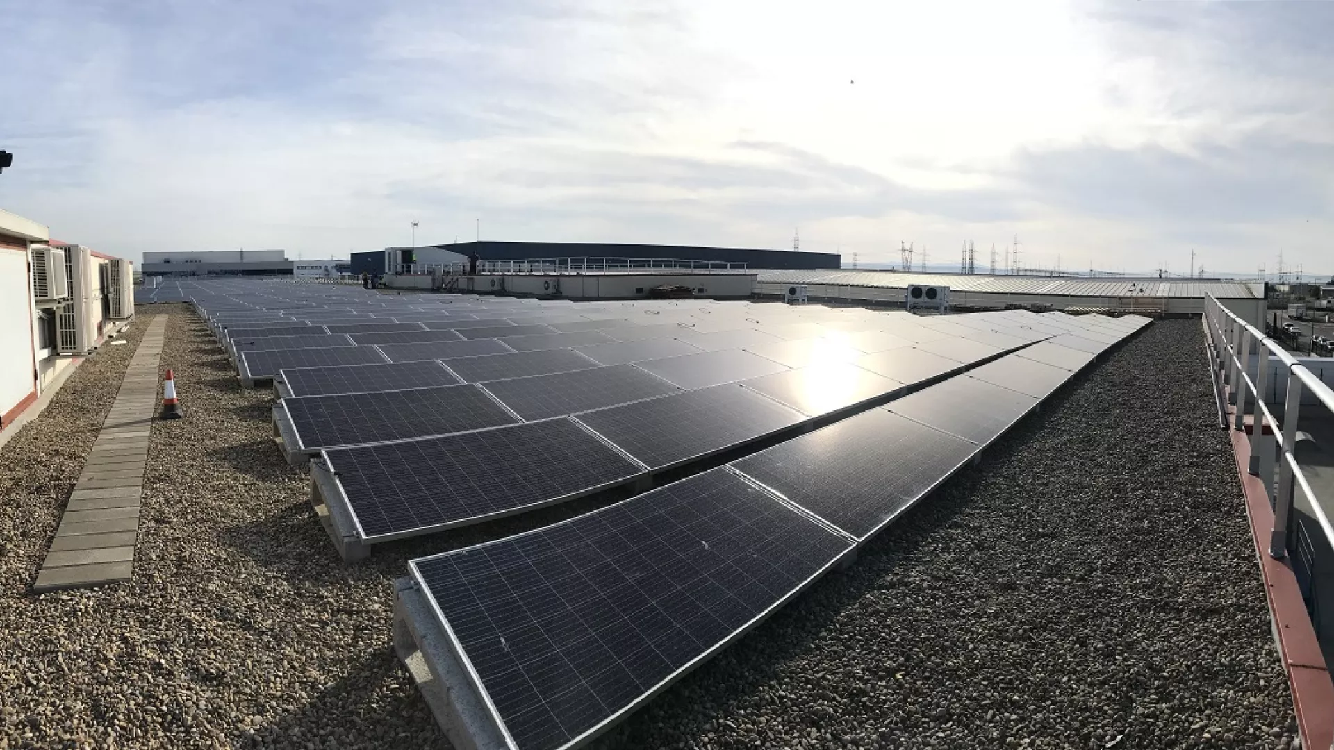 la_instalacion_fotovoltaica_de_carnicas_gallego.jpg