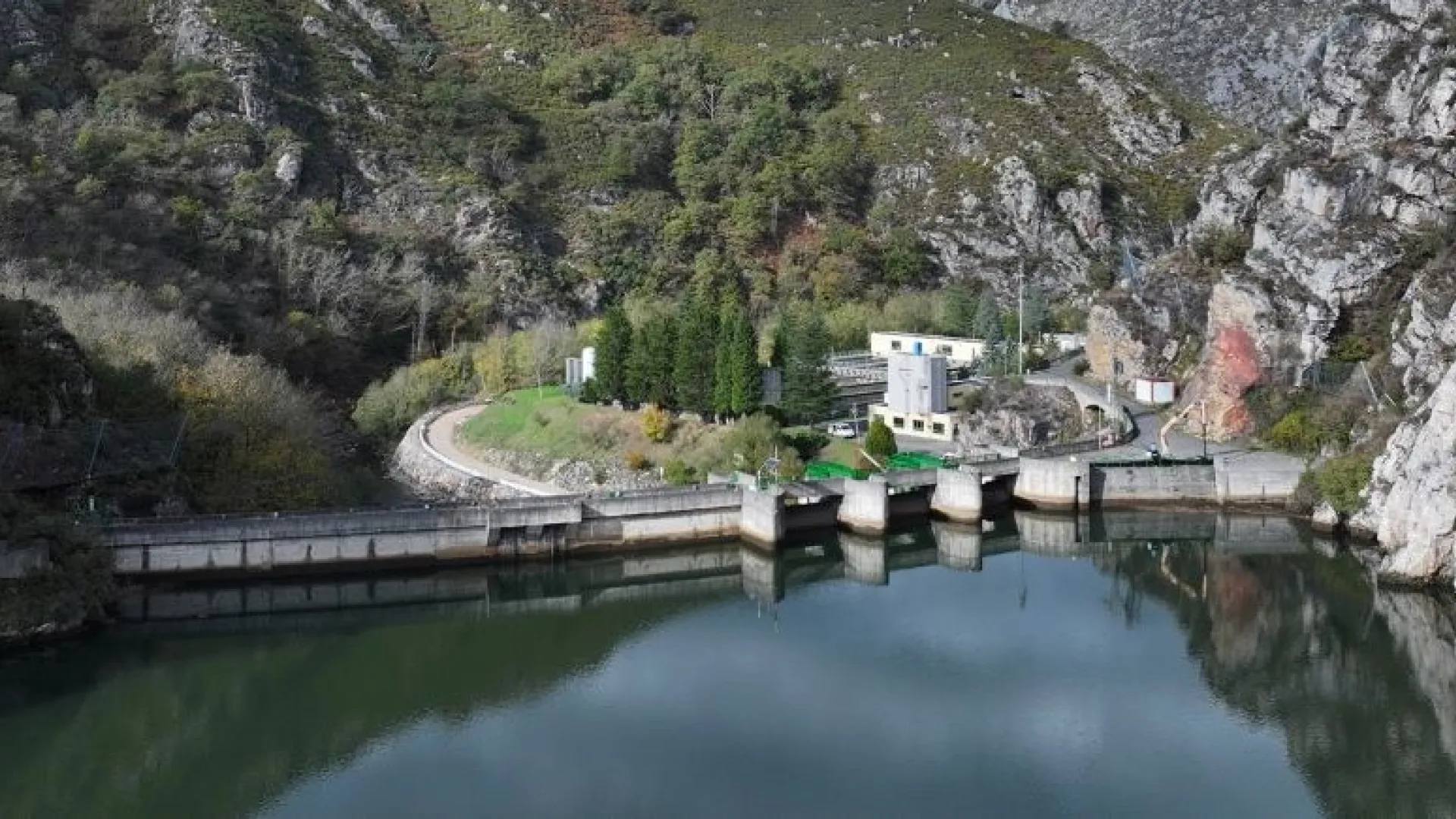Barragem de Rioseco em Espanha