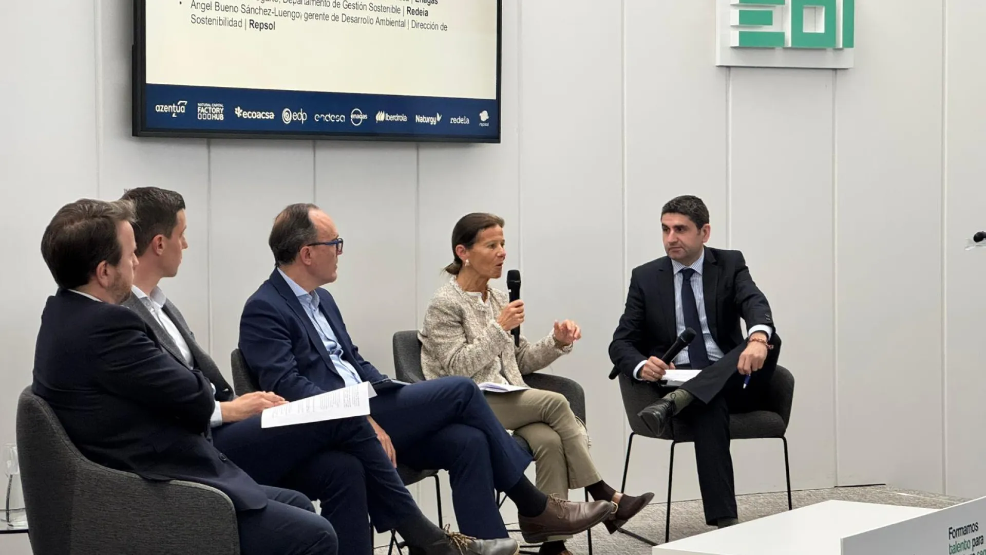 Ana Álvarez durante su intervención en la presentación del informe