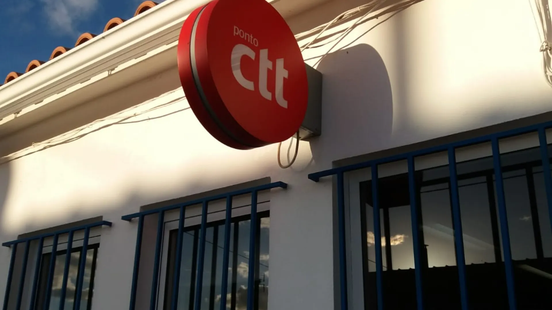 CTT vendem energia da EDP