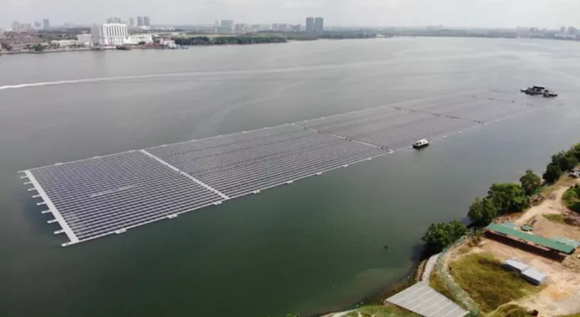 edpr-apac-resources-main-developments-floating-solar-panel.jpg