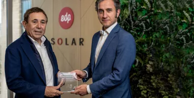 Fernando%20Huerva%2C%20presidente%20de%20FENITEL%20y%20Gabriel%20Nebreda%2C%20director%20de%20EDP%20Solar_jpg%20%281%29_0.jpg
