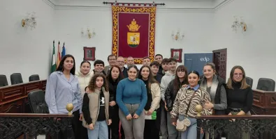 Los jóvenes de Medina Sidonia durante la entrega de las ayudas EDP Green Education